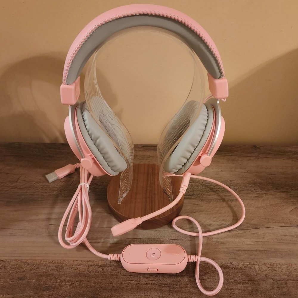 NIB Pink RGB Gaming Headset - Picture 3 of 6